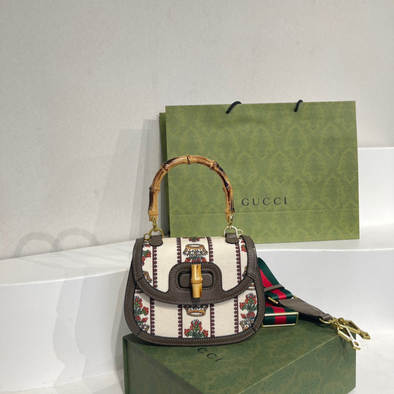 Amelia- GCI Bags - 2007