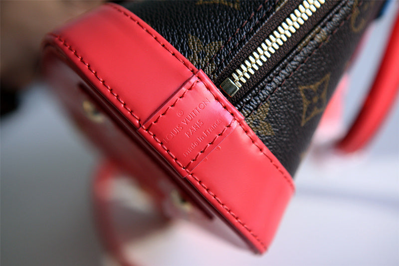 Fan Fashion Lu-Vi bags - 8281