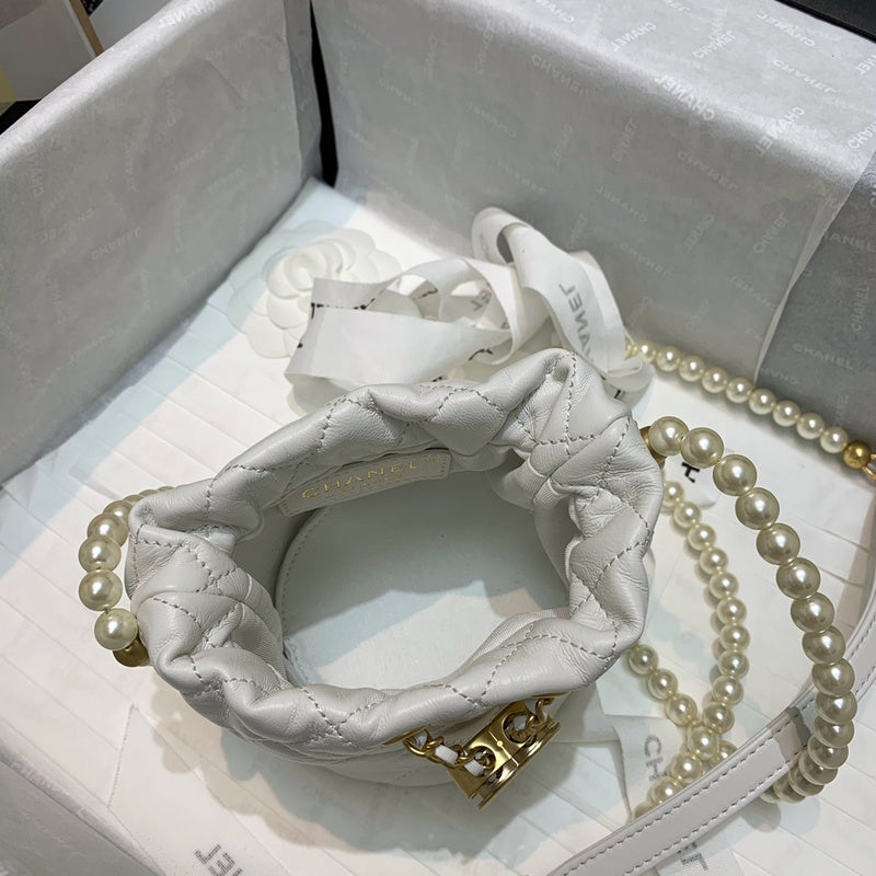 Wellow Bags - Chanel - Bags  - 561