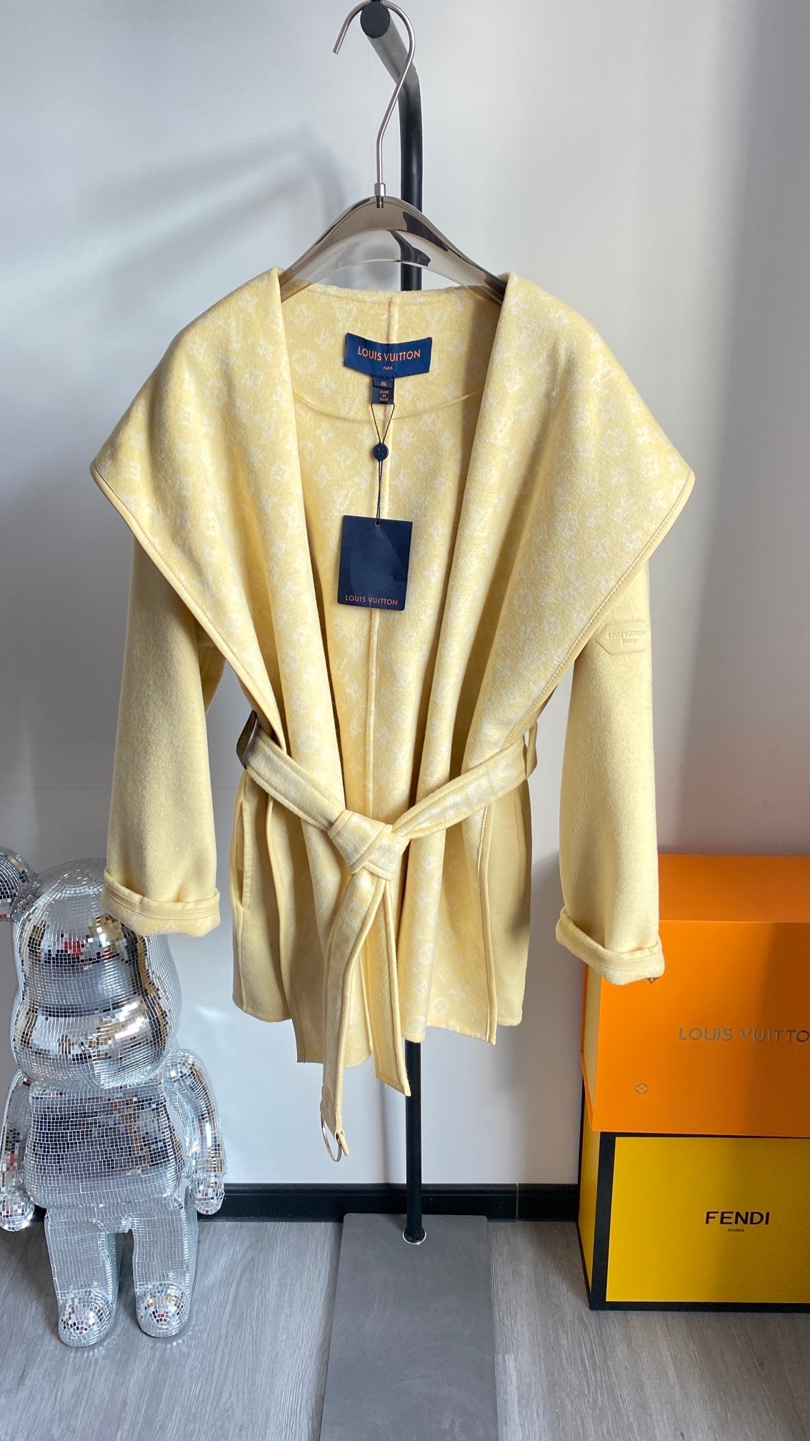 Luxury Louis Vuitton  Wrap Coat 034