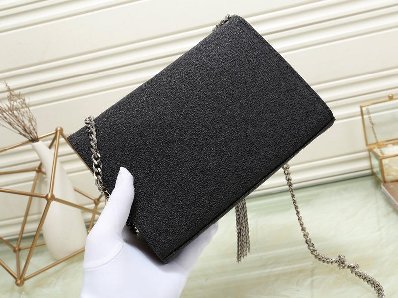 Amelia - YSL Bag - 3552