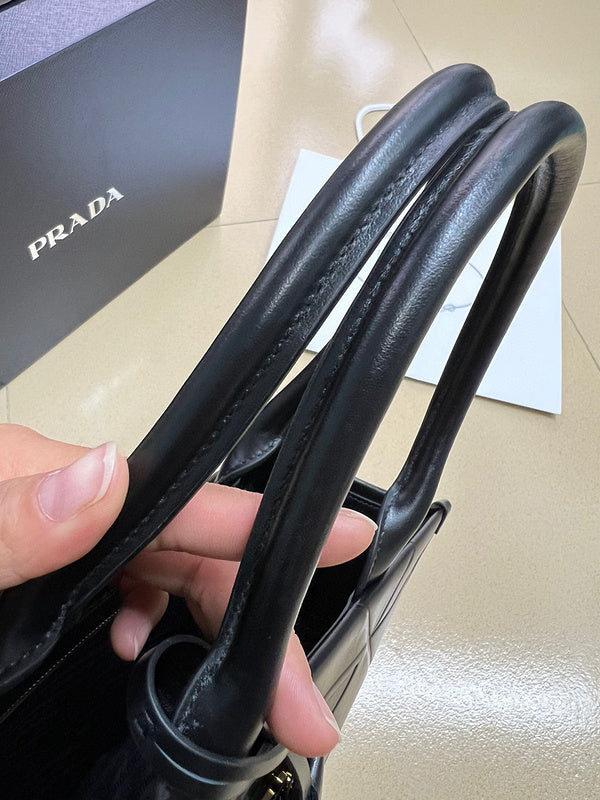Amelia- PRDA  LUXURY BAGS - 998