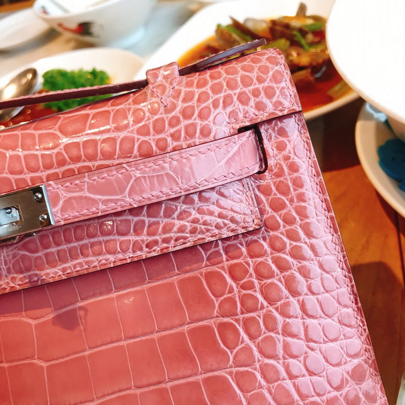 Amelia - HMS Bags - 1637