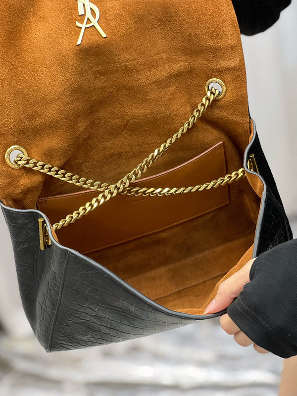 Amelia - YSL Bag - 3782