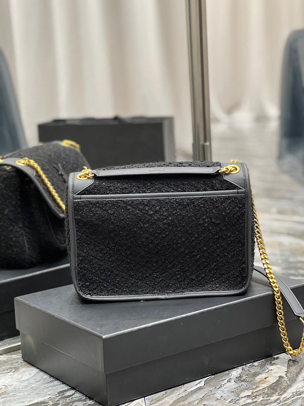 Amelia - YSL Bag - 4222