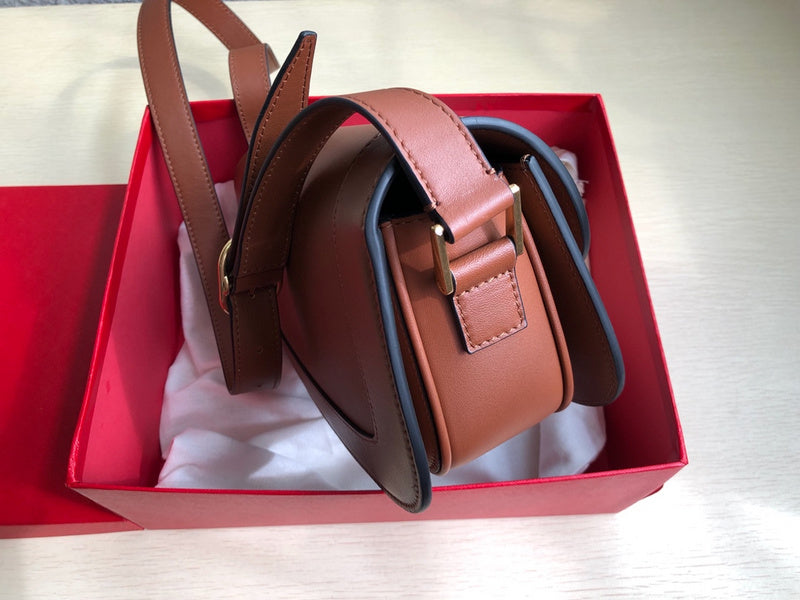 VAL LUXURY BAGS - FOR FASHION LOVERS  AFFORDABLE LUXURY BAGS- 748