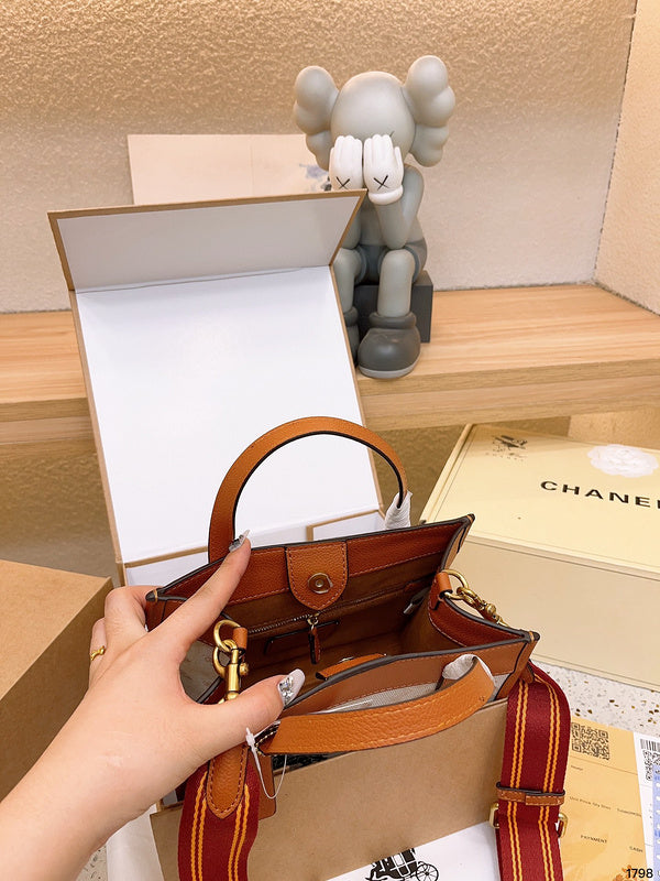 Amelia - CCH Bags - 014