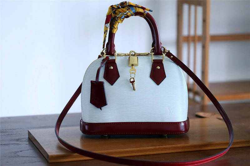 Amelia - LOV Lady Bags - 1882