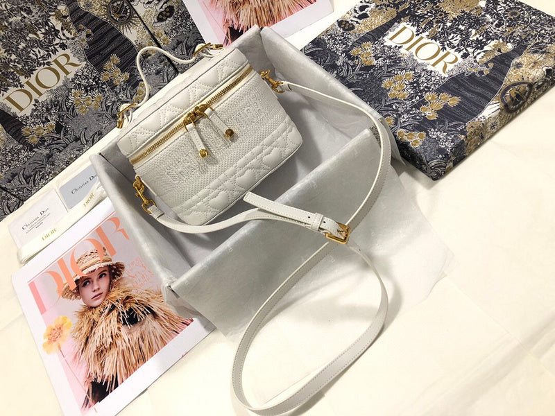 Amelia- DYOR FASHION BAGS - 2564