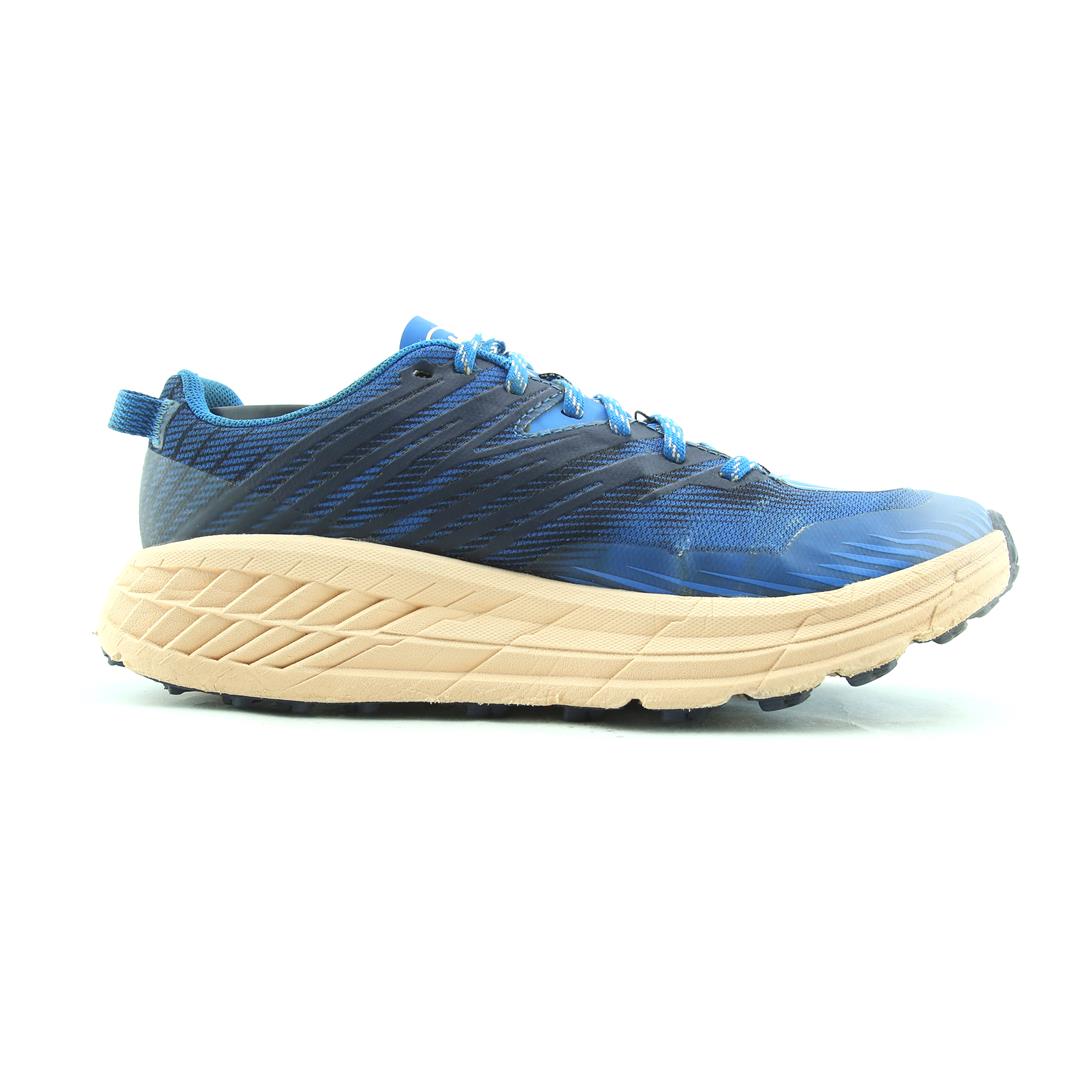 HOKA ONE ONE SPEEDGOAT 4