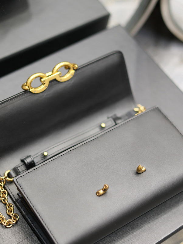 Amelia - YSL Bag - 2506