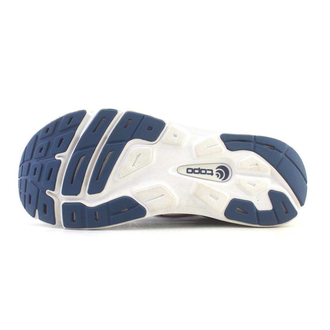 TOPO ATHLETIC ULTRAFLY 4