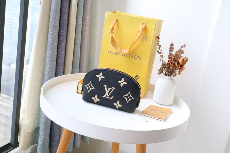 Fan Fashion Lu-Vi bags - 17375