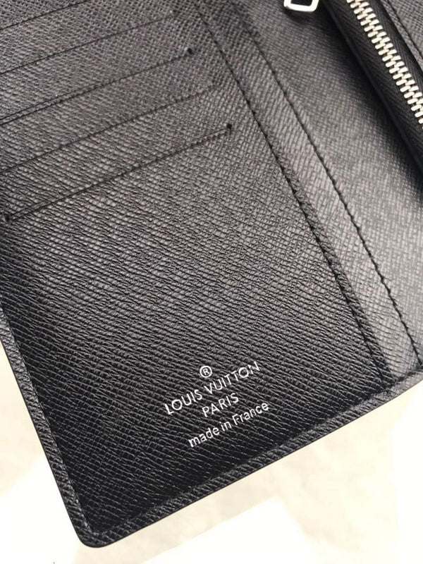 Fan Fashion Lu-Vi bags - 17450