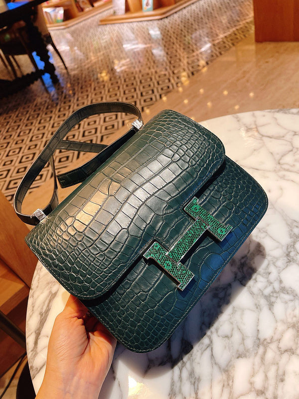 Amelia - HMS Bags - 1545