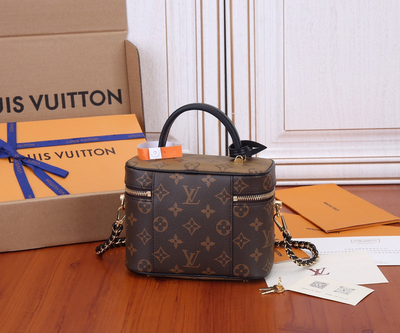 Fan Fashion Lu-Vi Bags - 16806