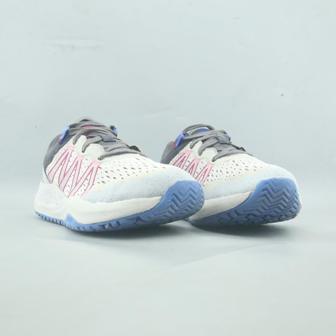 AVIA MEMORY FOAM
