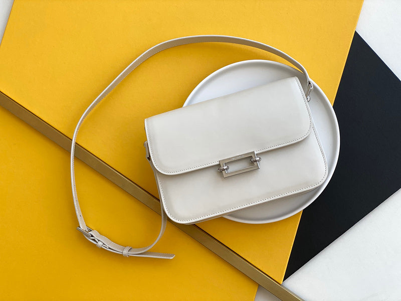 Amelia - YSL Bag - 4153