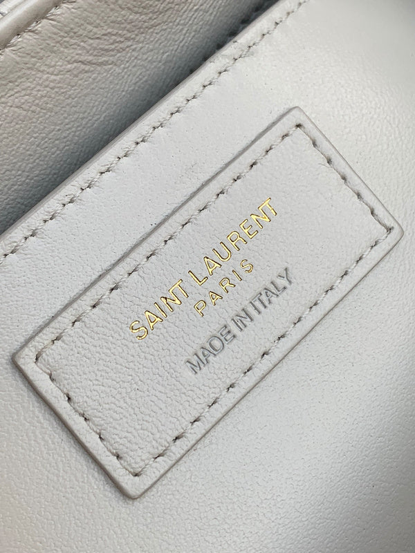 Amelia - YSL Bag - 4176