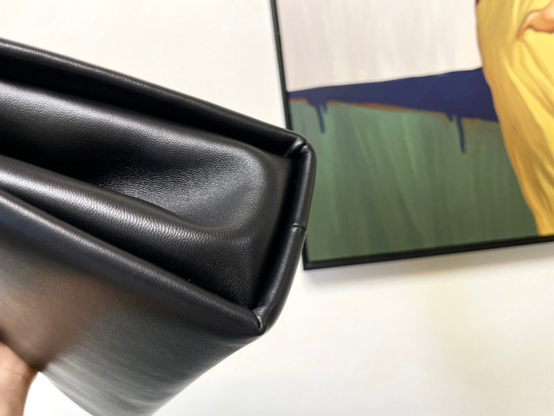 Amelia's Bag Gallery - VEL Bags - 560