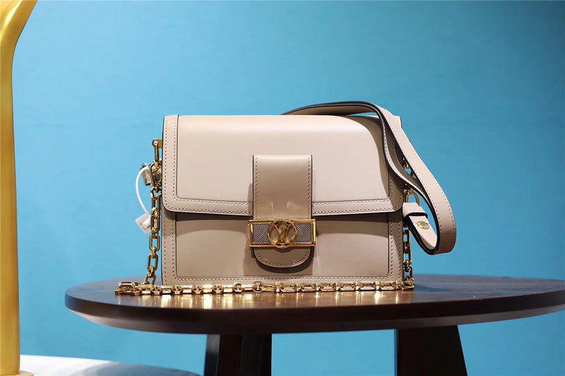 Fan Fashion Lu-Vi bags - 8131