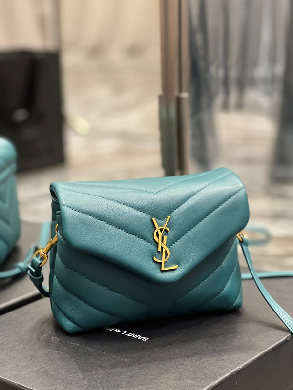 Amelia - YSL Bag - 4030