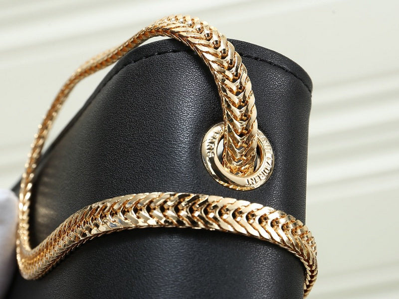Amelia - YSL Bag - 3555