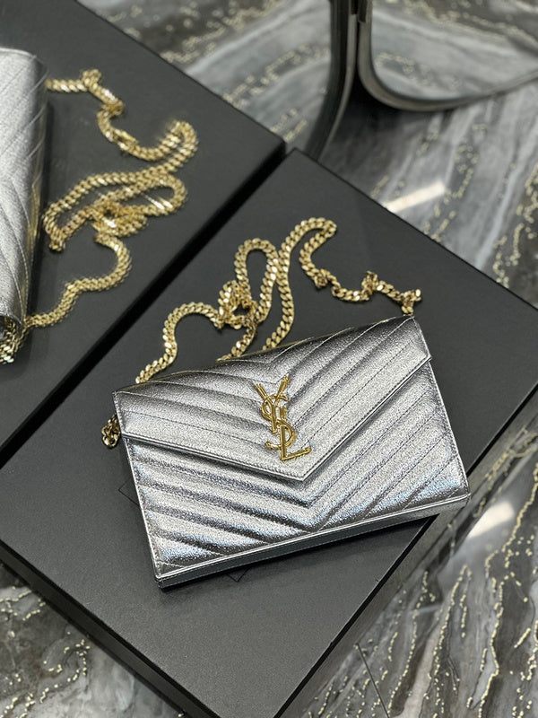 Amelia - YSL Bag - 1920
