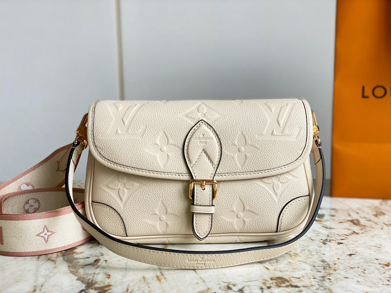 Amelia's Bag Gallery - LOV Bags - 897