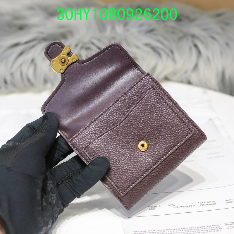 Amelia - CAH Wallet - 112