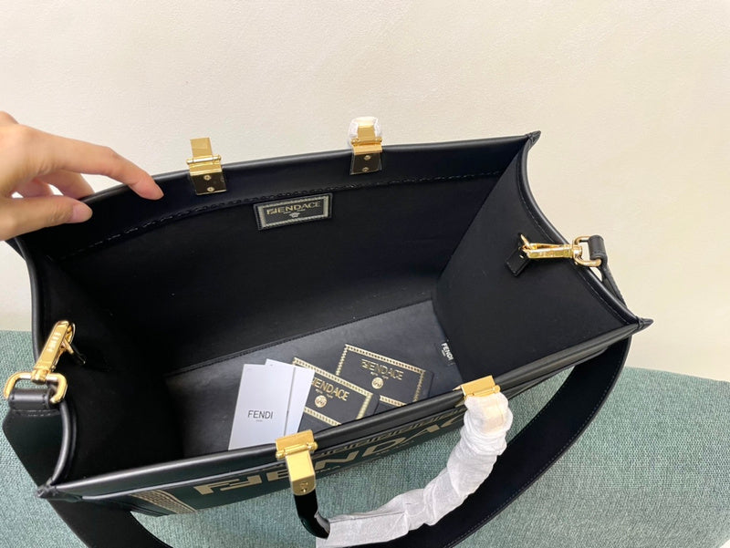 Amelia's Bag Gallery - VAR Bags - 211