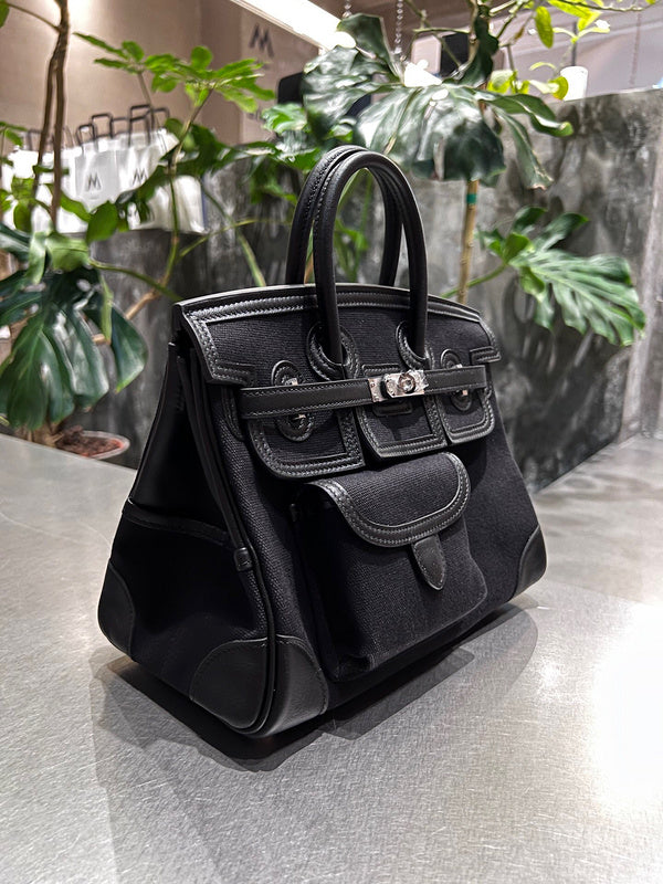 Amelia - HMS Bags - 1549