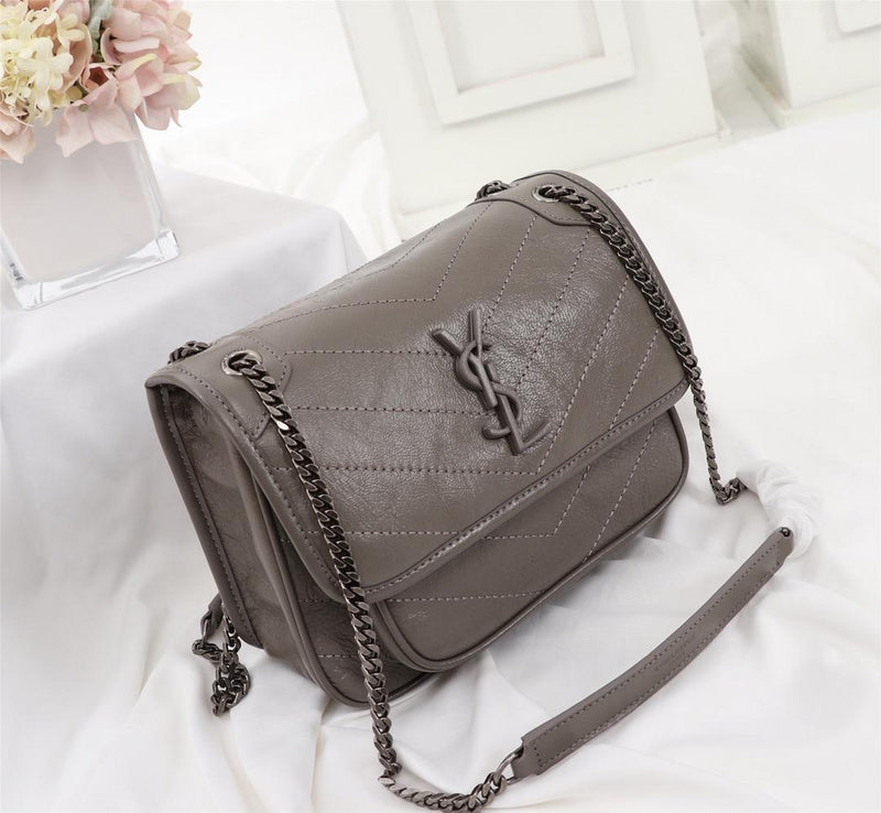 Amelia - YSL Bag - 2639