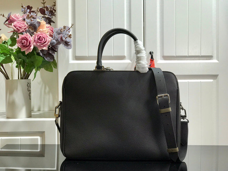 Fan Fashion Lu-Vi bags - 9831