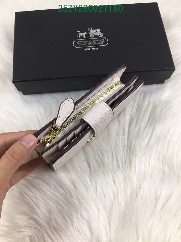Amelia - CAH Wallet - 136