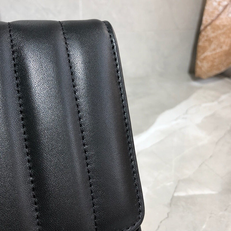 Amelia - YSL Bag - 4075