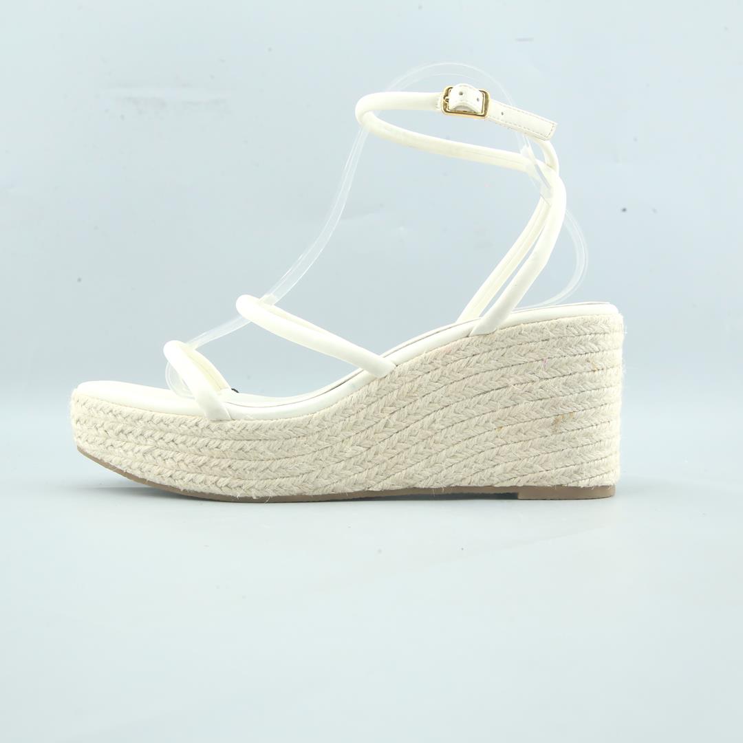 ZARA. .