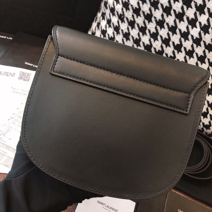Amelia - YSL Bag - 3695