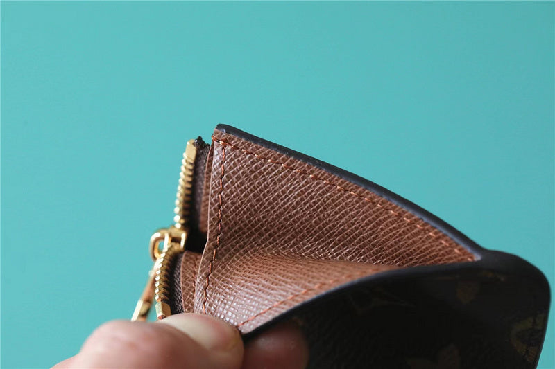 Fan Fashion Lu-Vi bags - 8775