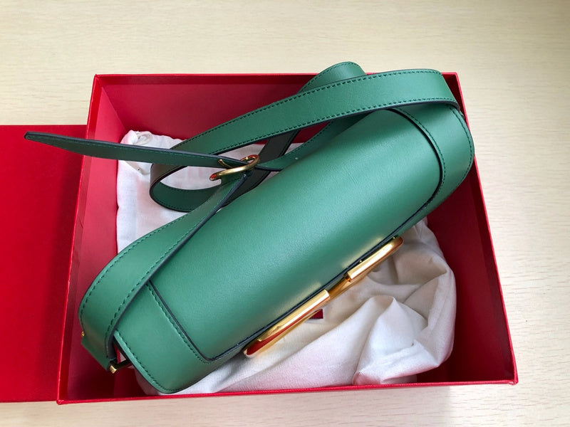 VAL LUXURY BAGS - FOR FASHION LOVERS  AFFORDABLE LUXURY BAGS- 1322