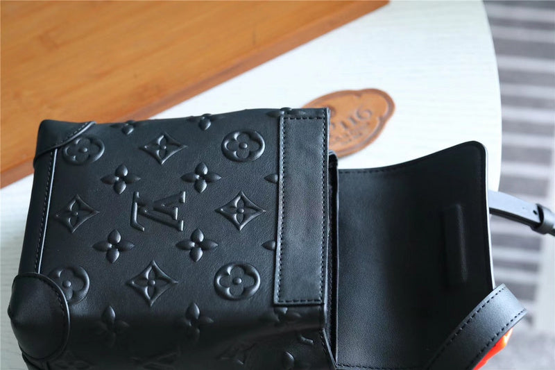 Fan Fashion Lu-Vi bags - 9620
