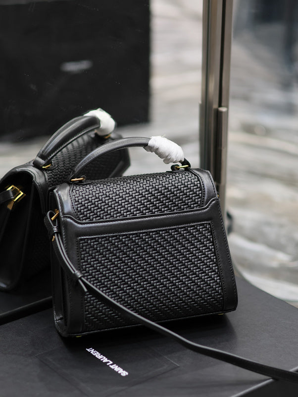 Amelia - YSL Bag - 1833