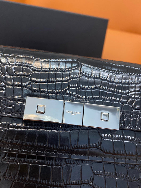 Amelia - YSL Bag - 2080