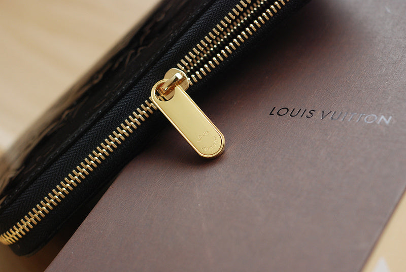 Fan Fashion Lu-Vi bags - 9408