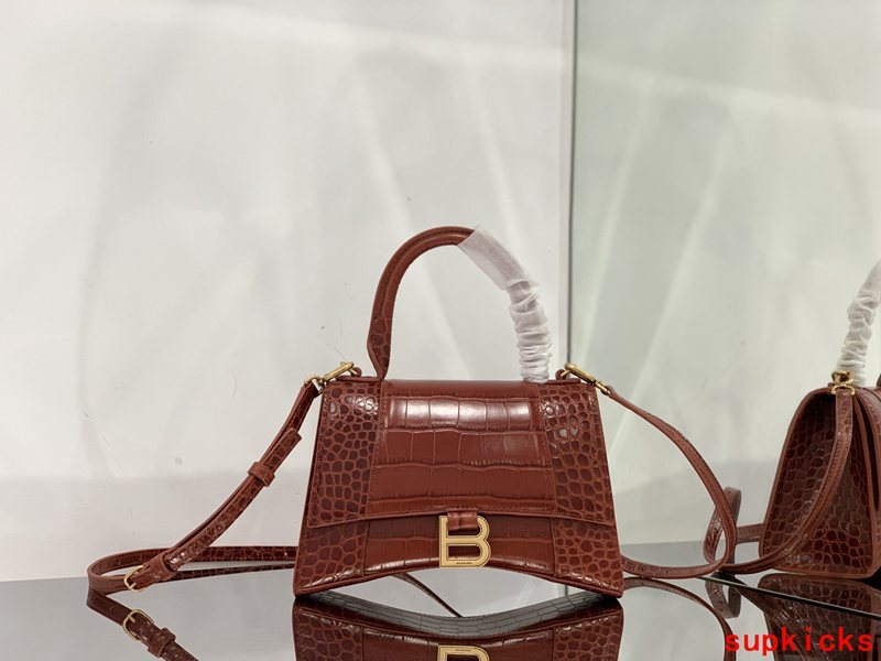 Amelia- BG Hourglass Bags - 148