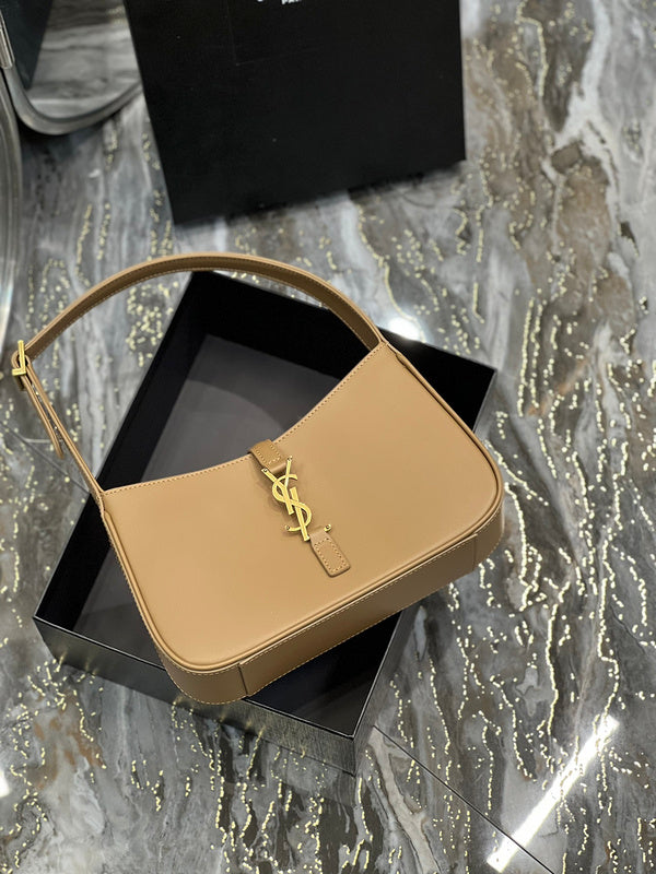 Amelia - YSL Bag - 2478