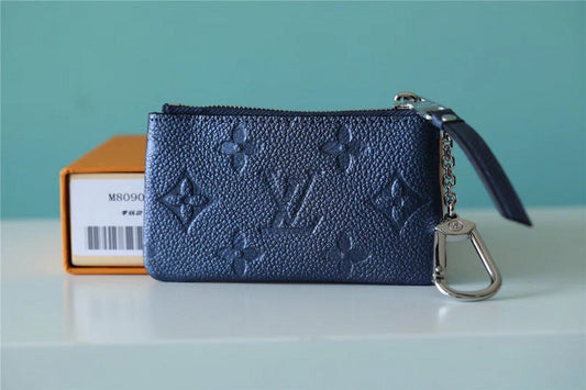 Fan Fashion Lu-Vi bags - 8901