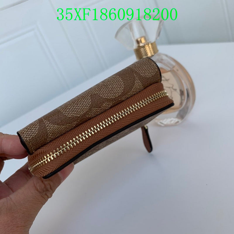 Amelia - CAH Wallet - 074