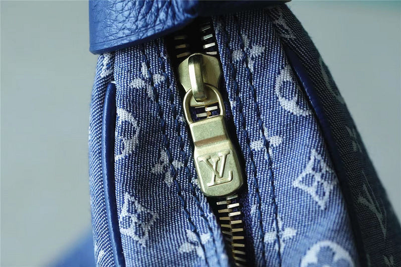 Fan Fashion Lu-Vi bags - 9944