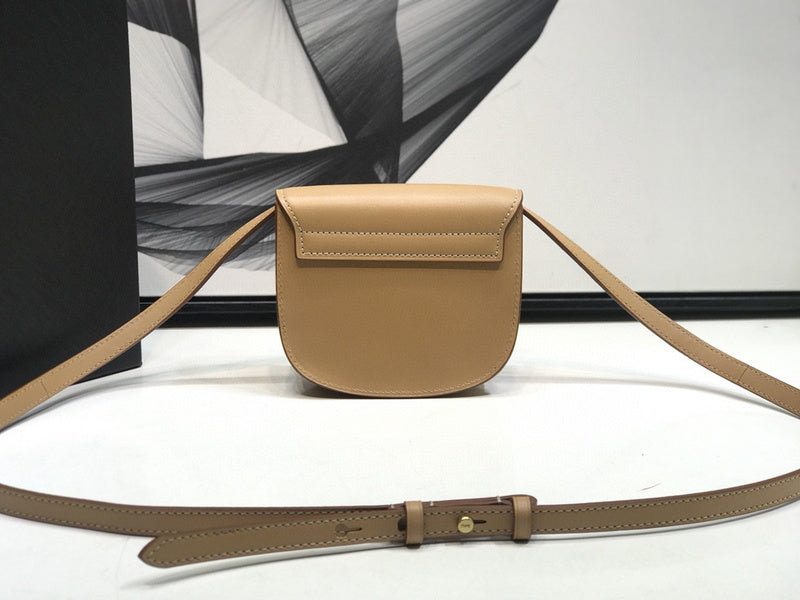 Amelia - YSL Bag - 2139